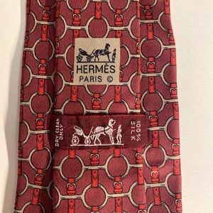 Hermès 100% silk tie
